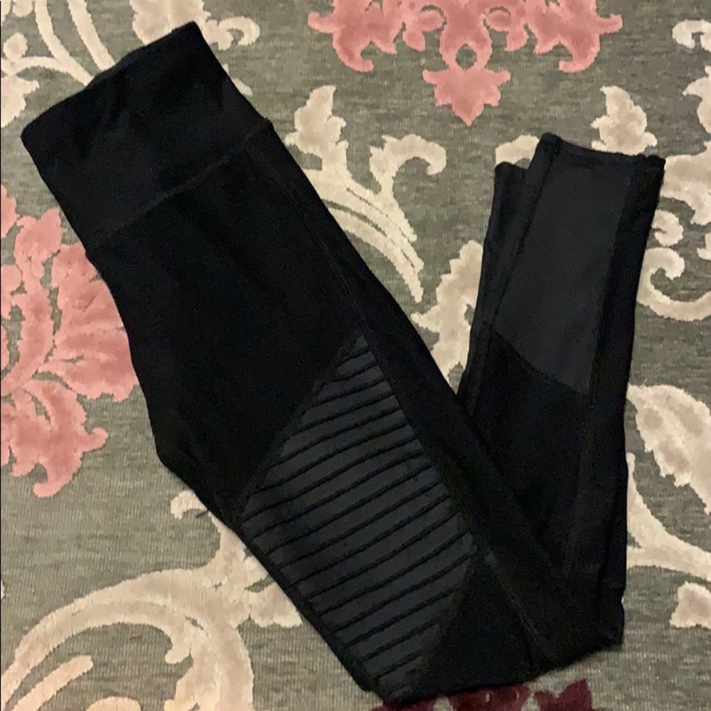 Black apana leggings